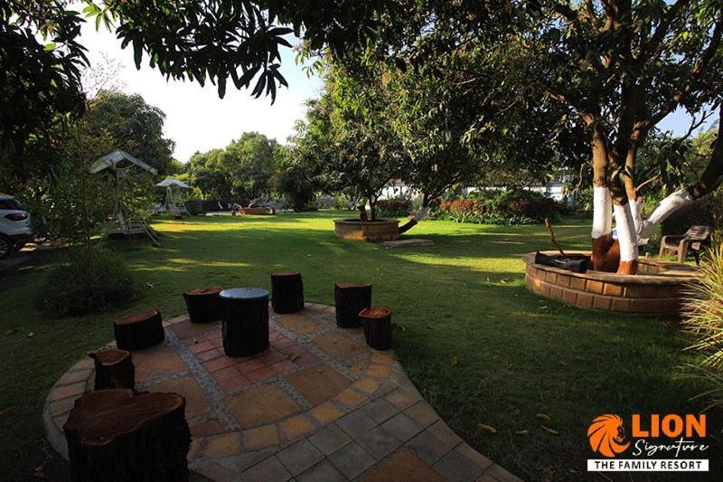 Lion Signature Family Resort Sasan Gir Exterior foto